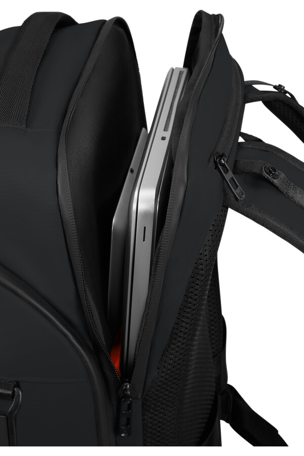 active road-ryggsekk 25l svart